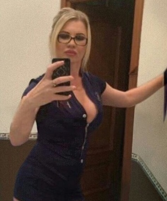 Я счастливо проживаю в Москве и готова подарить тебе незабываемые моменты страсти и наслаждения. Мои услуги включают все, что ты можешь только пожелать - от классического секса до экзотических фетишей. Помимо этого, я также предлагаю эскорт-услуги, организацию необычных встреч и сопровождение на мероприятиях. У меня есть отличные отзывы и фото, доказывающие мою красоту и профессионализм. Так что не медли - обратись ко мне, и я окуну тебя в мир наслаждения. 😉 1114, 39 лет